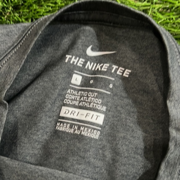 Youth Nike Oregon Ducks Dri-Fit Long Sleeve T-shirt - Picture 4 of 4